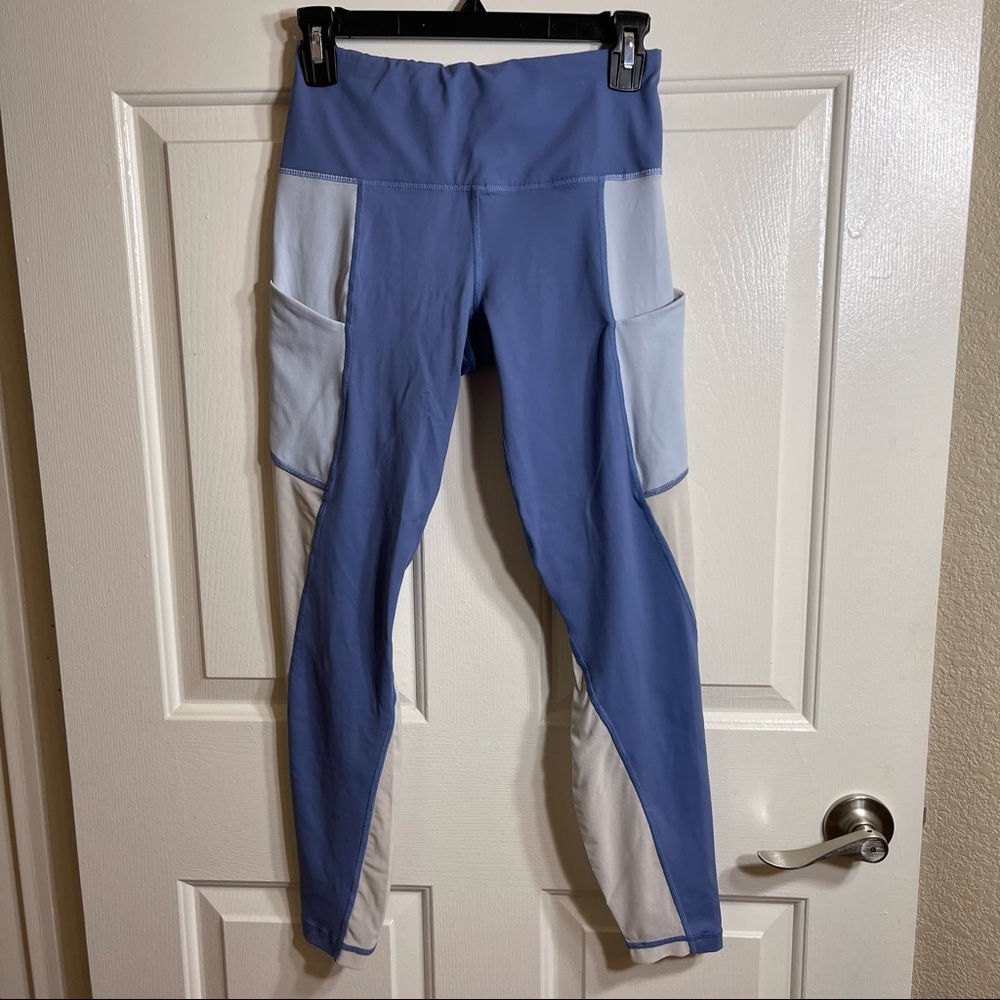 Mesh sports leggings with pockets